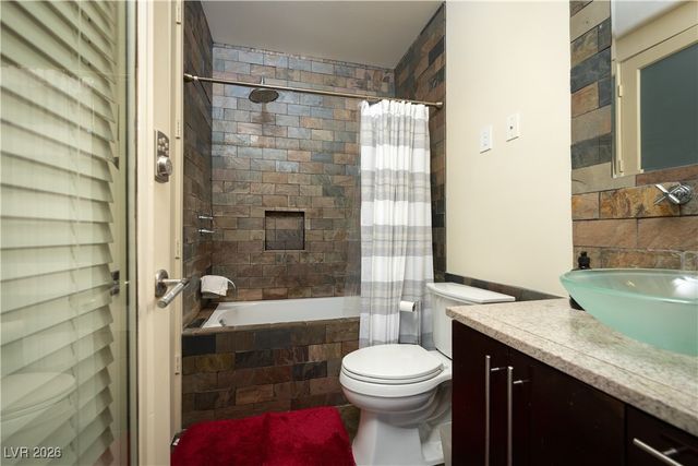 2817 High View Drive, Henderson, NV 89014