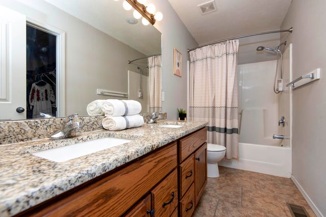 1401 S 13th Street, Ozark, MO 65721