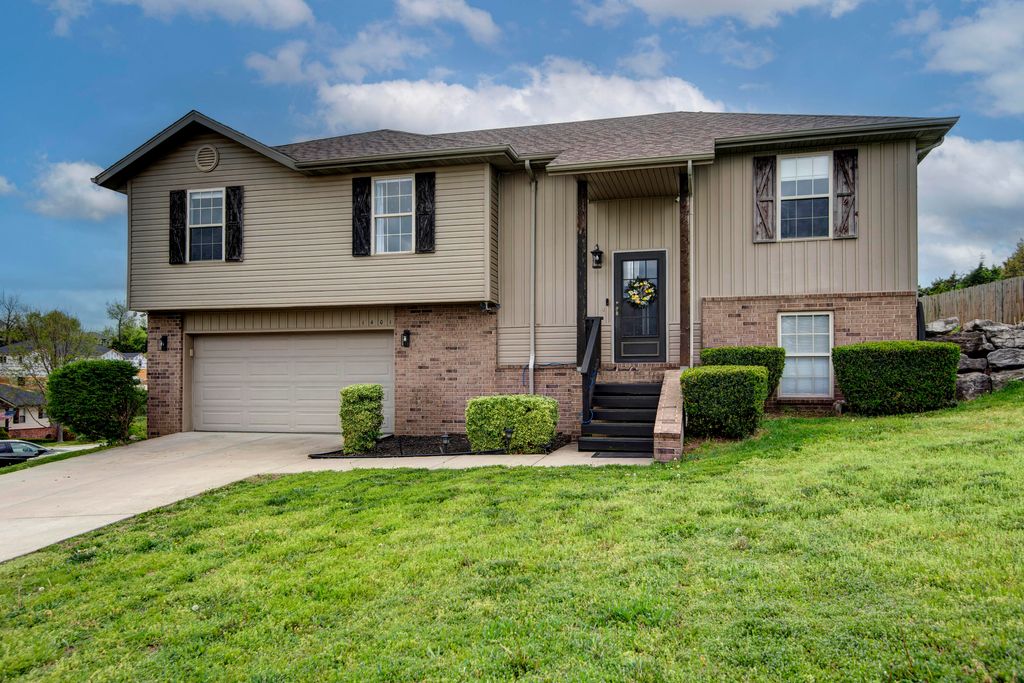 1401 S 13th Street, Ozark, MO 65721