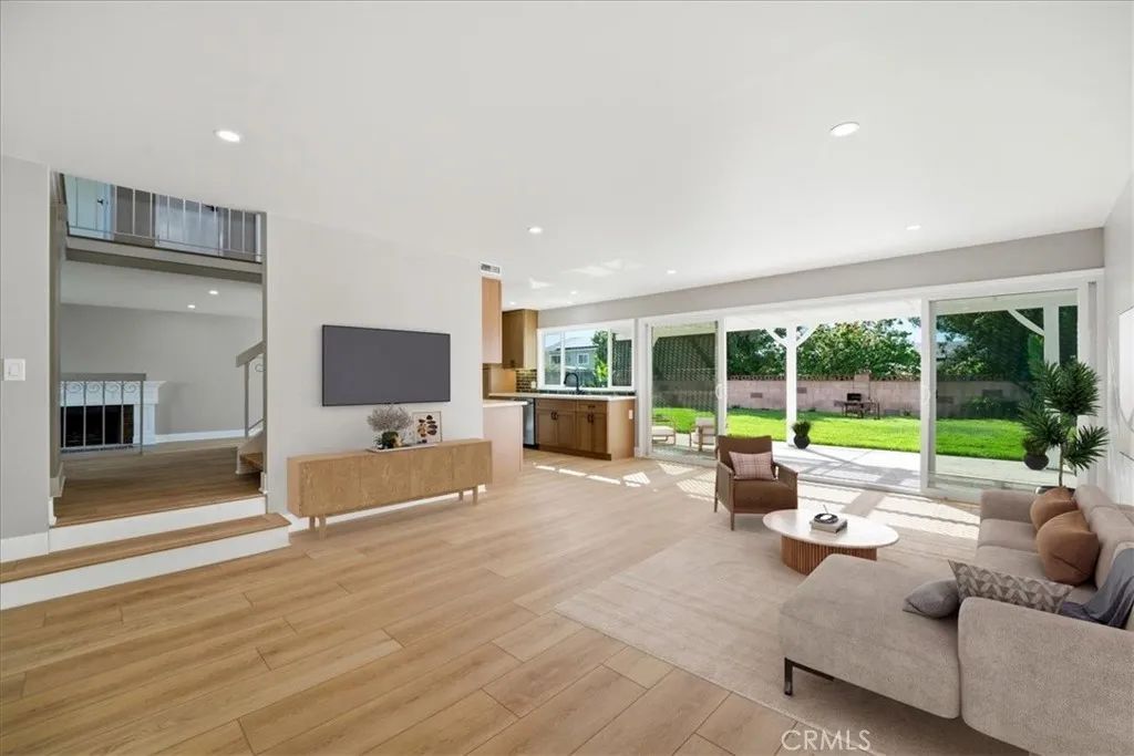 1613 Darcy Avenue, Simi Valley, CA 93065