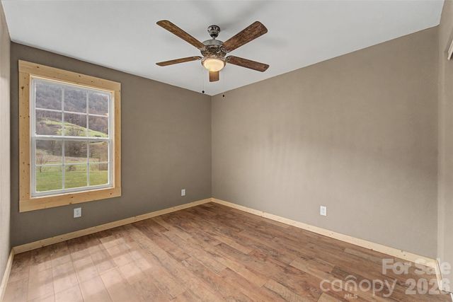 3240 Old Henson Cove Road, Canton, NC 28716