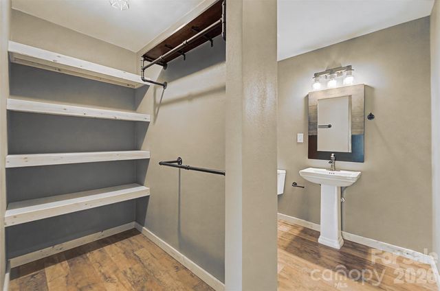 3240 Old Henson Cove Road, Canton, NC 28716