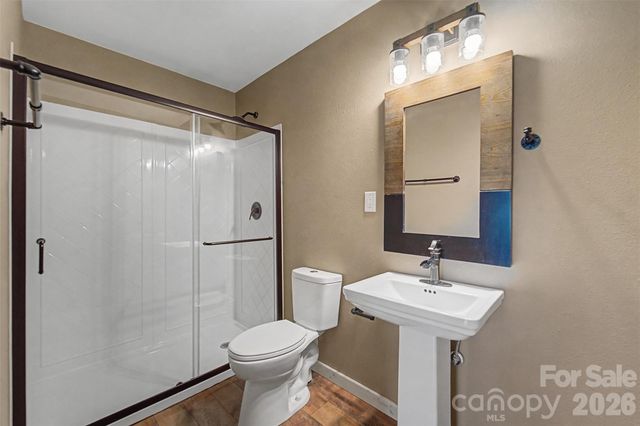 3240 Old Henson Cove Road, Canton, NC 28716