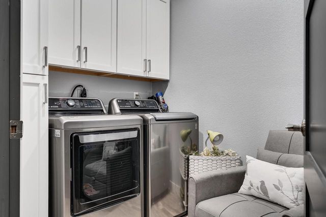 812 Bridle LANE, La Crescent, MN 55947