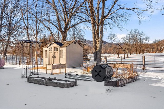 812 Bridle LANE, La Crescent, MN 55947