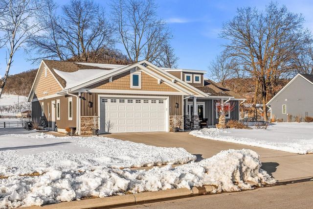 812 Bridle LANE, La Crescent, MN 55947