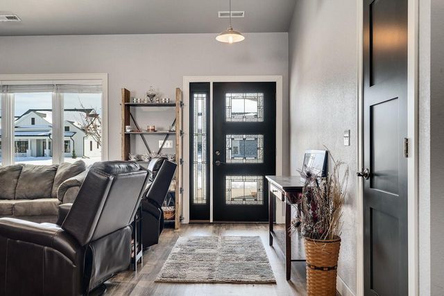 812 Bridle LANE, La Crescent, MN 55947