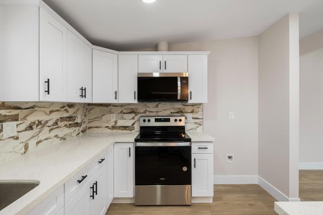 924 Cummins Way, West Sacramento, CA 95605