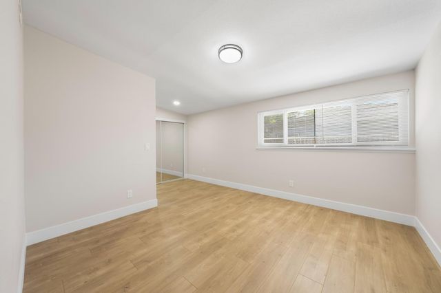 924 Cummins Way, West Sacramento, CA 95605