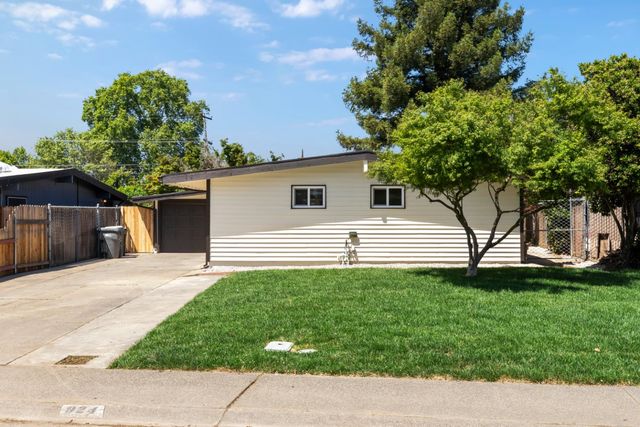 924 Cummins Way, West Sacramento, CA 95605