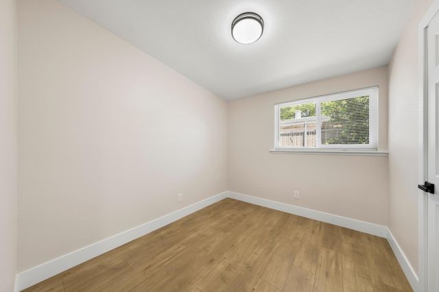 924 Cummins Way, West Sacramento, CA 95605