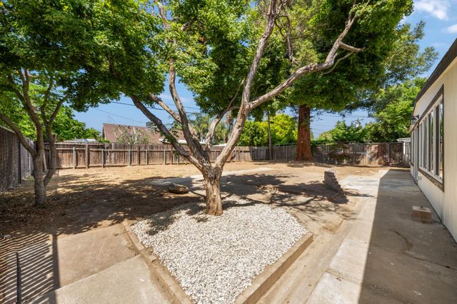 924 Cummins Way, West Sacramento, CA 95605