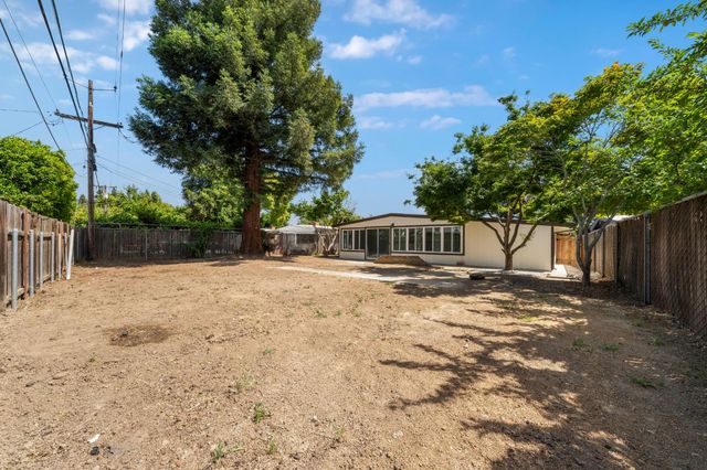 924 Cummins Way, West Sacramento, CA 95605