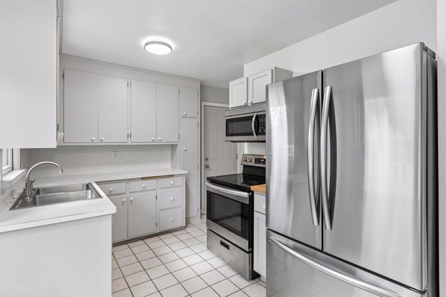 9455 Revere Lane N, Maple Grove, MN 55369
