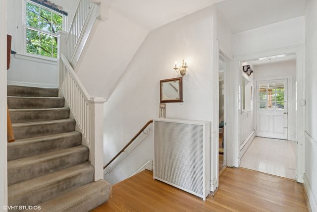 800 S SCOVILLE Avenue, Oak Park, IL 60304