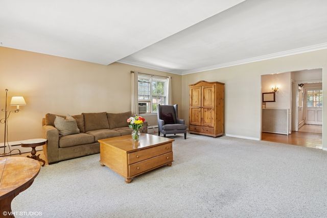 800 S SCOVILLE Avenue, Oak Park, IL 60304