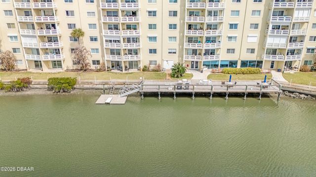 3606 S Peninsula Dr Apt 210, Port Orange, FL 32127