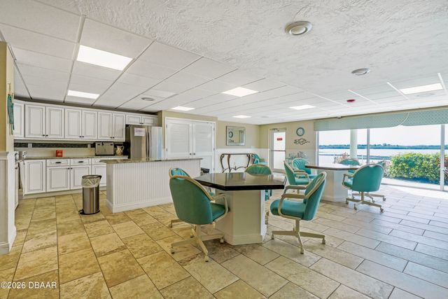 3606 S Peninsula Dr Apt 210, Port Orange, FL 32127