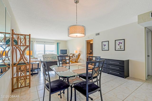 3606 S Peninsula Dr Apt 210, Port Orange, FL 32127