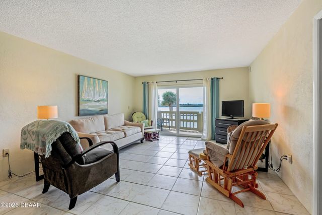 3606 S Peninsula Dr Apt 210, Port Orange, FL 32127