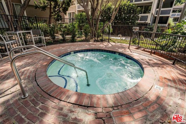 6249 Green Valley Circle, Culver City, CA 90230