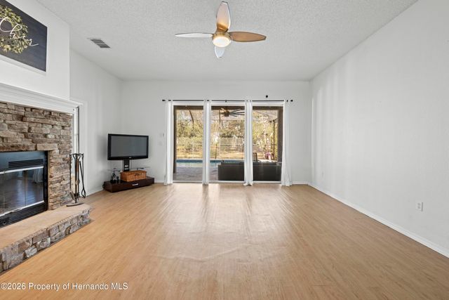 5123 Shorewood Drive, Ridge Manor, FL 33523