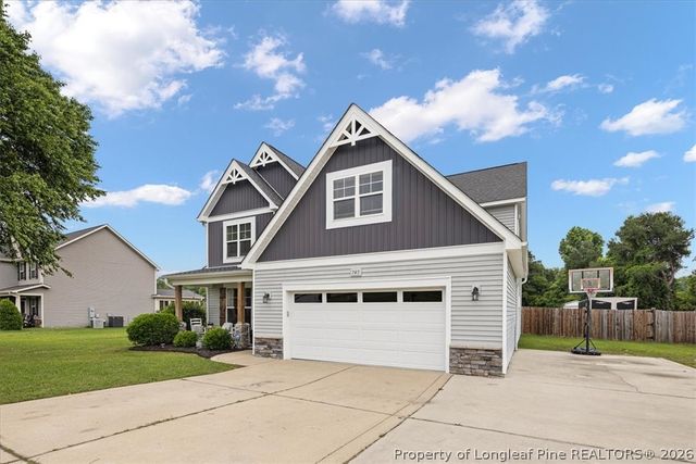 745 Pecan Grove Loop, Hope Mills, NC 28348