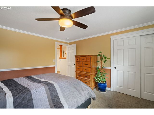 687 32ND St 4, Washougal, WA 98671