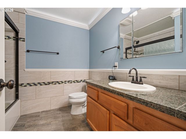 687 32ND St 4, Washougal, WA 98671