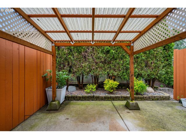 687 32ND St 4, Washougal, WA 98671