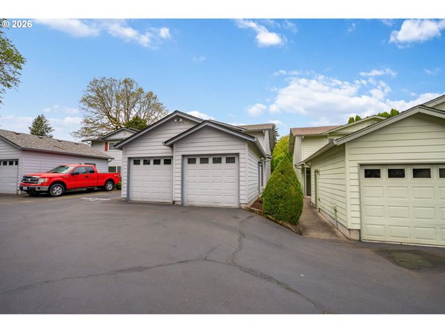 687 32ND St 4, Washougal, WA 98671