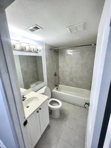 8104 Severn Drive B, Boca Raton, FL 33433