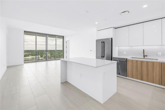 400 CENTRAL AVENUE 1608, St Petersburg, FL 33701