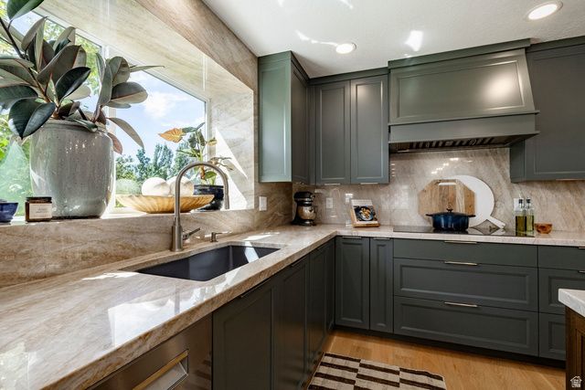 1026 E SPRINGWOOD DR, North Salt Lake, UT 84054