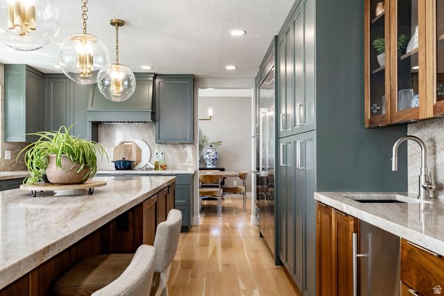 1026 E SPRINGWOOD DR, North Salt Lake, UT 84054
