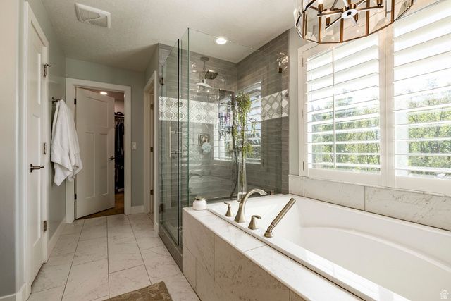 1026 E SPRINGWOOD DR, North Salt Lake, UT 84054