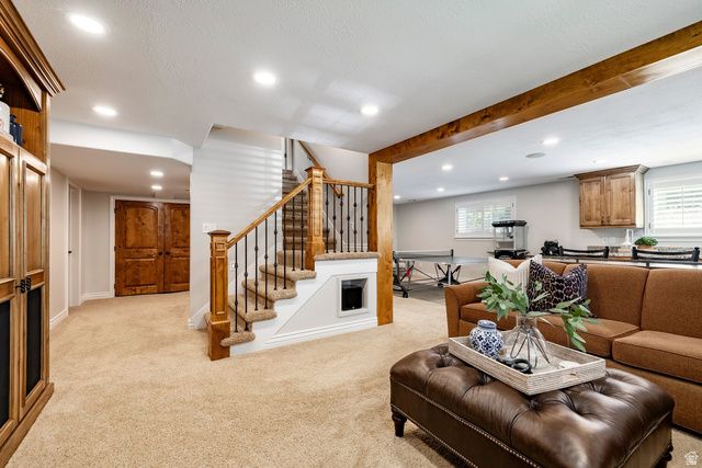 1026 E SPRINGWOOD DR, North Salt Lake, UT 84054