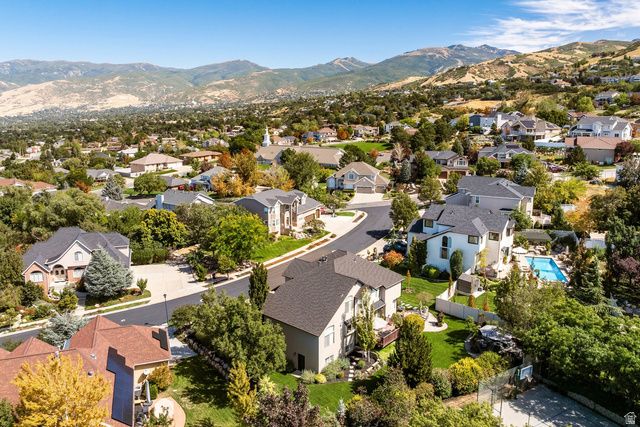 1026 E SPRINGWOOD DR, North Salt Lake, UT 84054