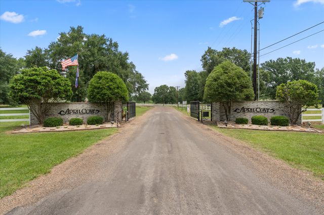 78 & 79 Tall Oaks Drive, Streetman, TX 75859