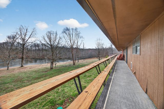 1552 New Harmony Rd, Graysville, TN 37338