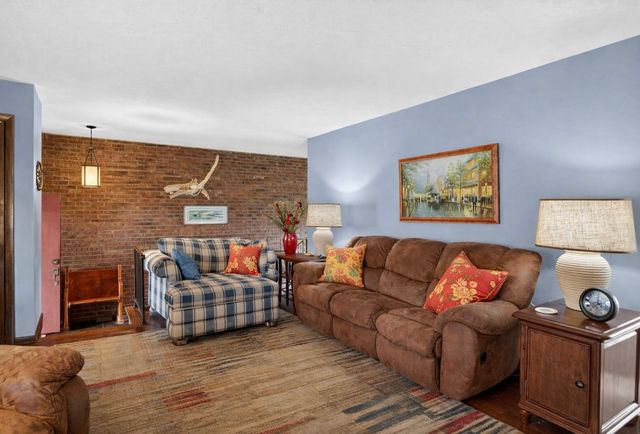 1552 New Harmony Rd, Graysville, TN 37338