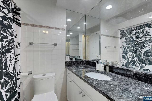 307 Prospect Avenue 14I, Hackensack, NJ 07601