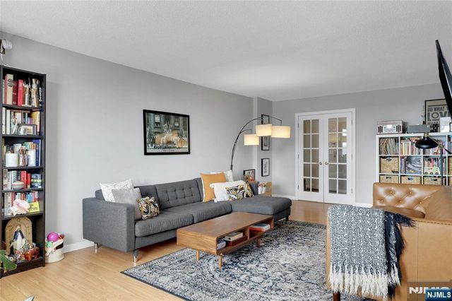 307 Prospect Avenue 14I, Hackensack, NJ 07601