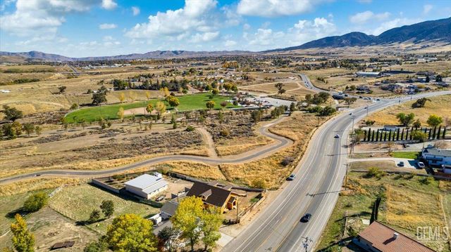 21860 Westwood Boulevard, Tehachapi, CA 93561