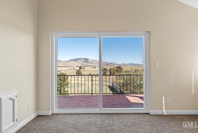 21860 Westwood Boulevard, Tehachapi, CA 93561
