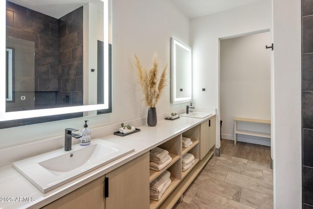 10299 E White Feather Lane, Scottsdale, AZ 85262