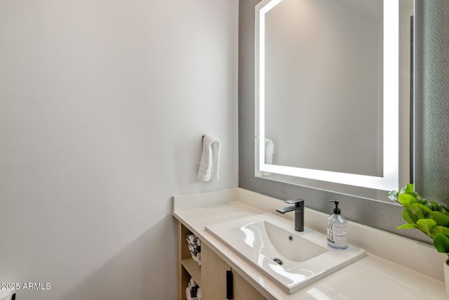 10299 E White Feather Lane, Scottsdale, AZ 85262