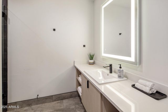 10299 E White Feather Lane, Scottsdale, AZ 85262