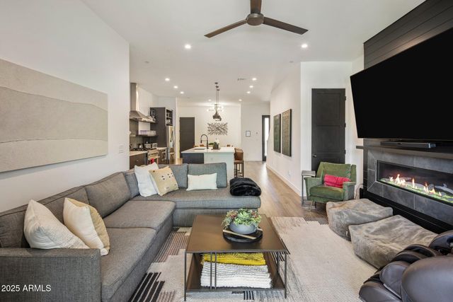 10299 E White Feather Lane, Scottsdale, AZ 85262