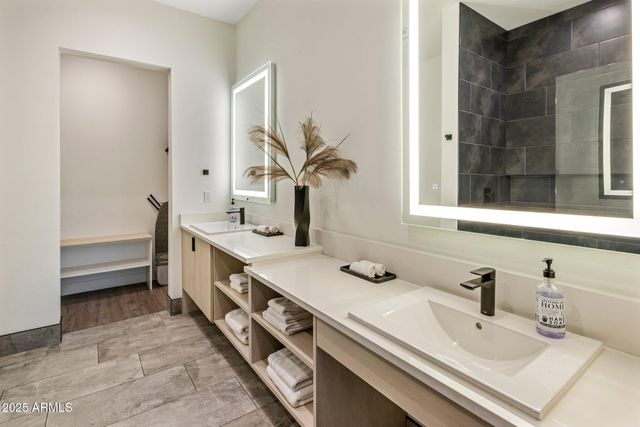 10299 E White Feather Lane, Scottsdale, AZ 85262